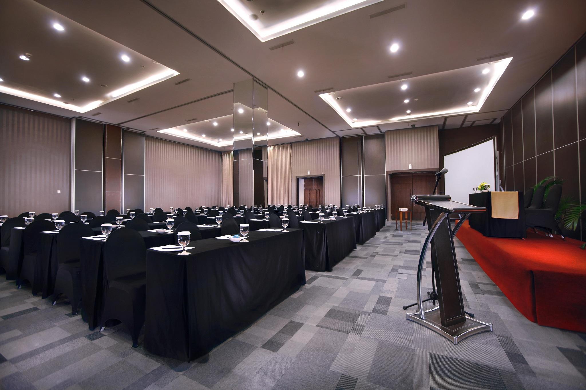 Aston Jember Hotel & Conference Center Ngoại thất bức ảnh