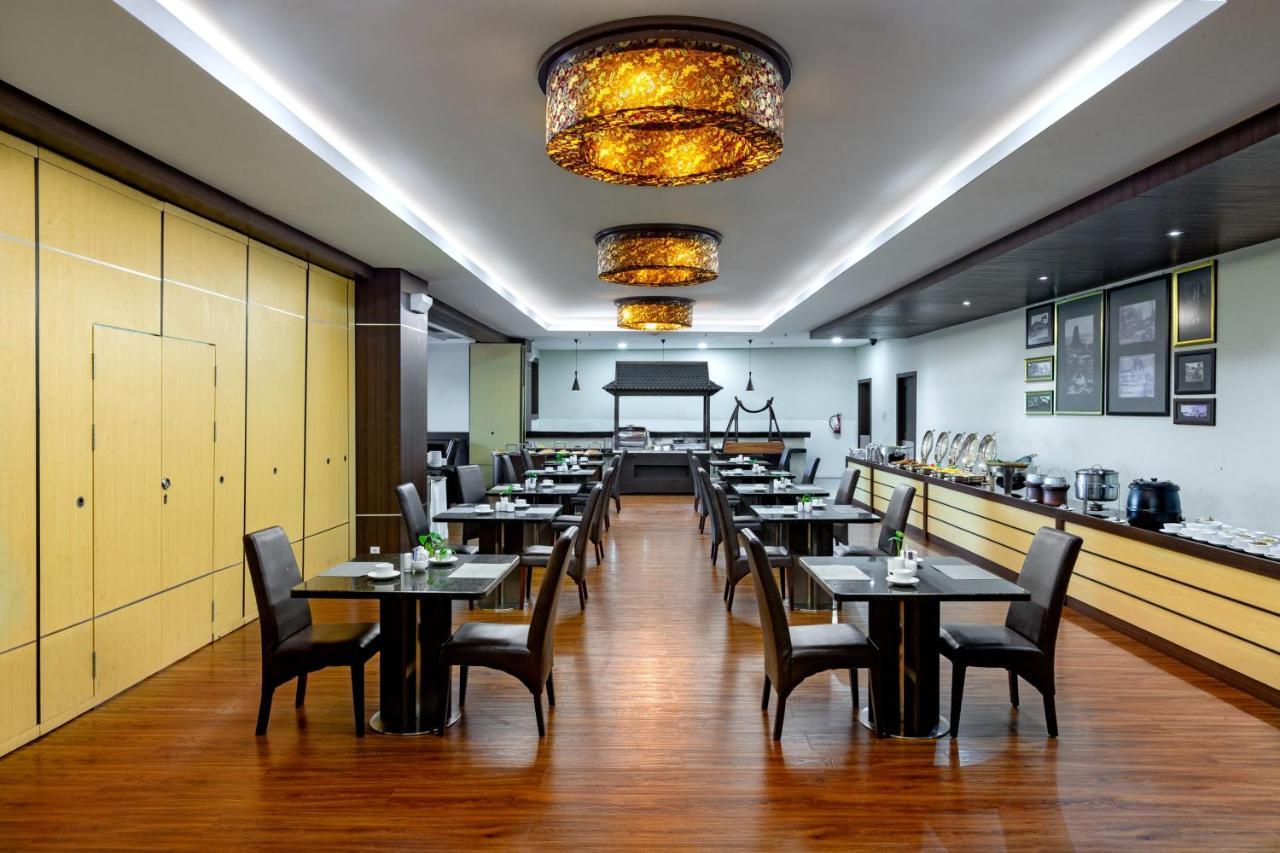 Aston Jember Hotel & Conference Center Ngoại thất bức ảnh