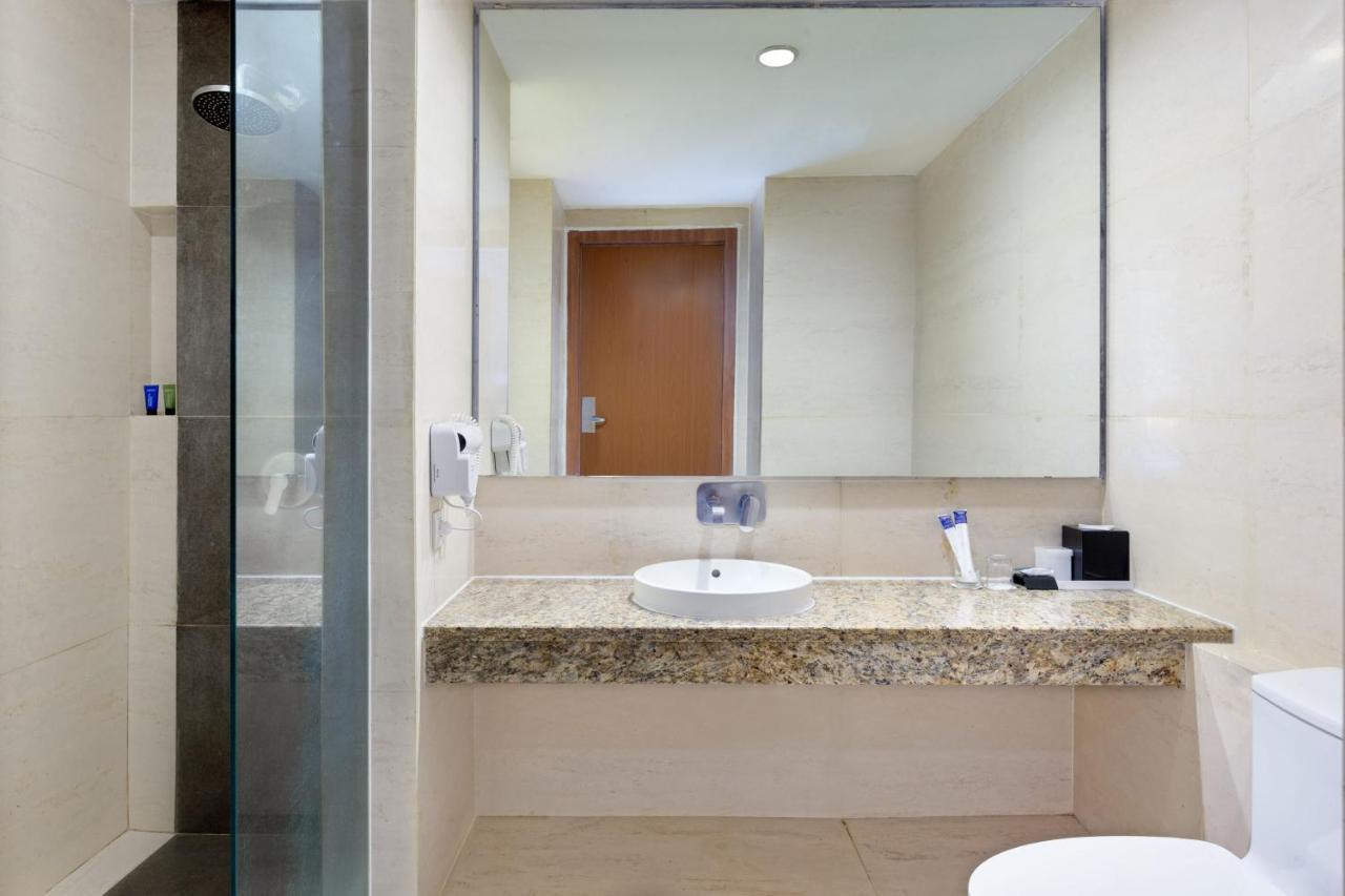 Aston Jember Hotel & Conference Center Ngoại thất bức ảnh